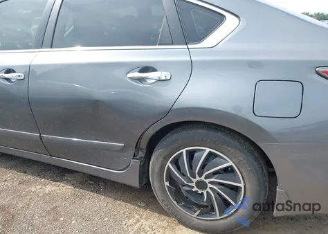 2014 Nissan Altima 2.5 S z USA, uszkodzony, nr VIN 1N4AL3AP4EN384020